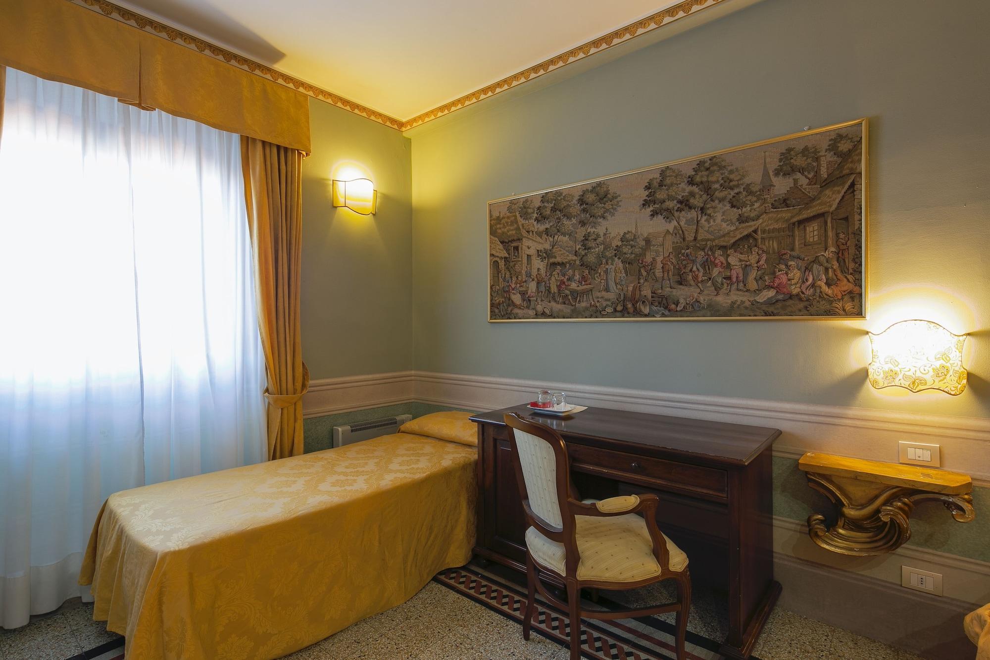อี ปอร์ติโก บูทิก โฮเต็ล Hotel อาเรซโซ ภายนอก รูปภาพ