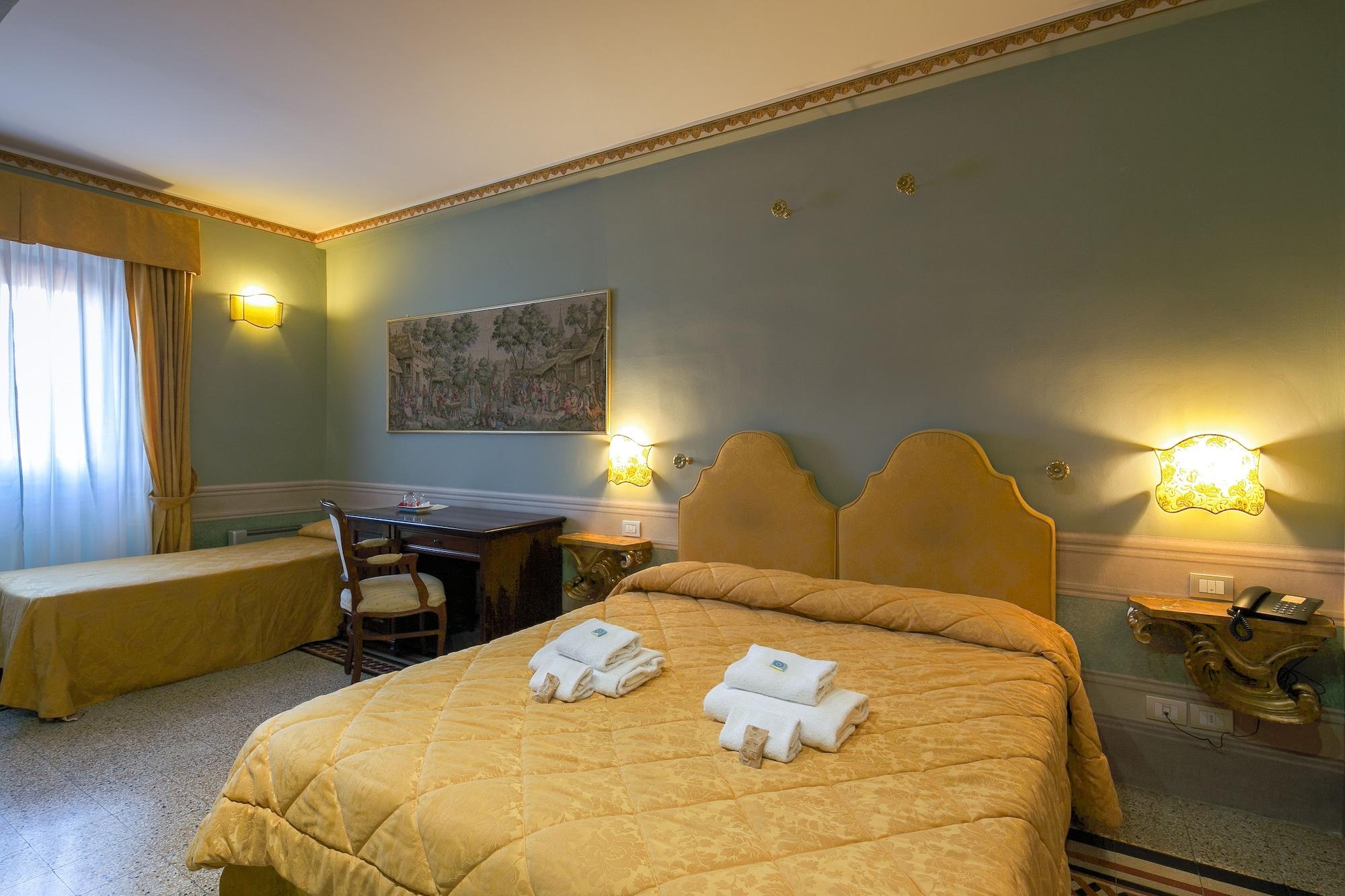 อี ปอร์ติโก บูทิก โฮเต็ล Hotel อาเรซโซ ภายนอก รูปภาพ
