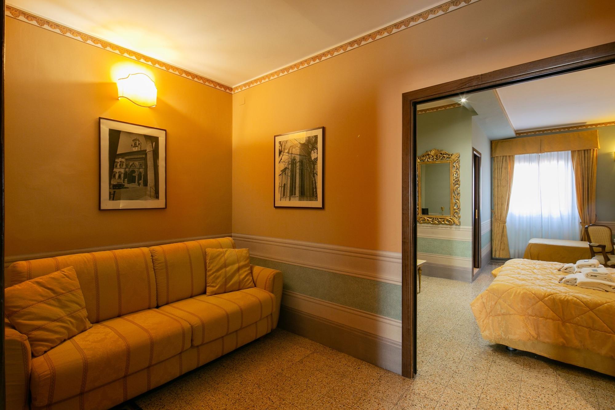 อี ปอร์ติโก บูทิก โฮเต็ล Hotel อาเรซโซ ภายนอก รูปภาพ